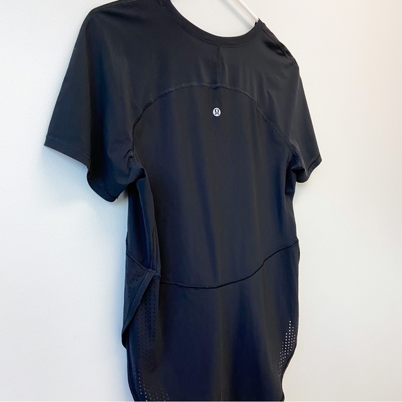 Lululemon Black Top - Picture 5 of 7